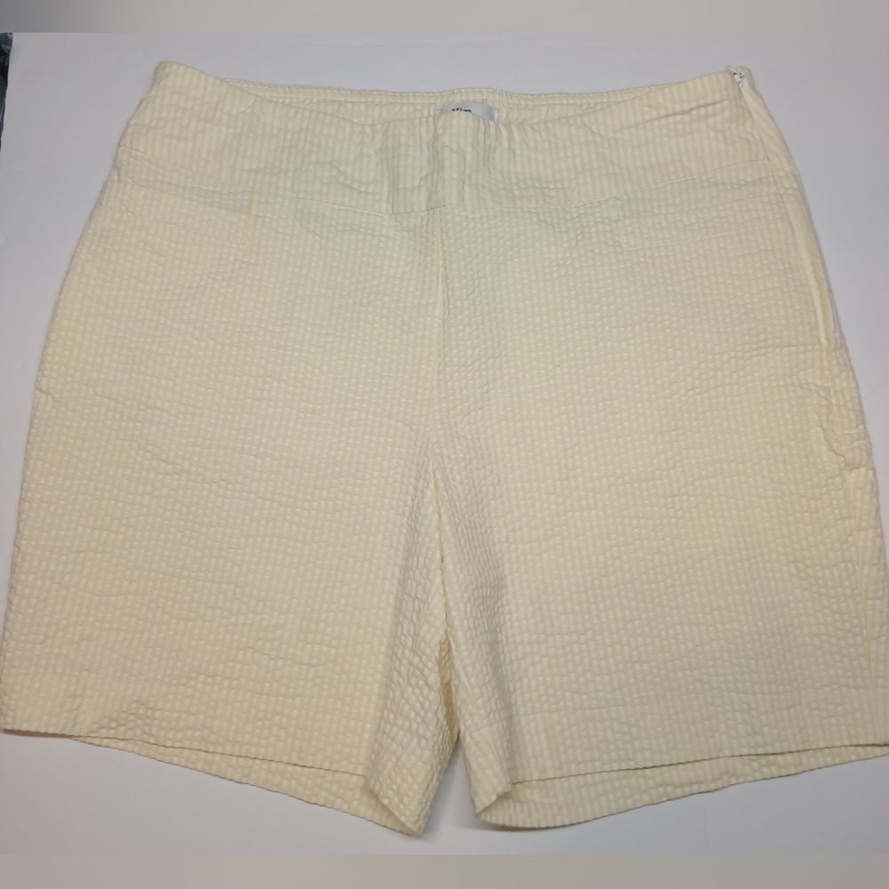 Kim Rogers Yellow Seersucker Shorts – Size 10